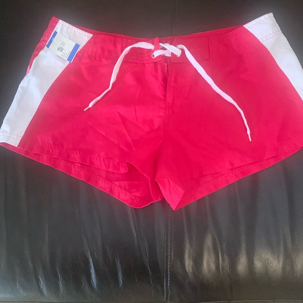 ✨Brand New✨ Ladies Surf Babe swim shorts